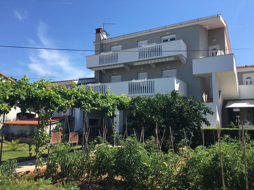 Apartments Pineta Franko Фажана Экстерьер фото